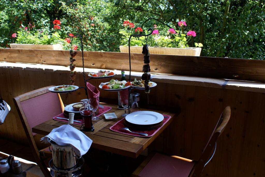 Le Relais De L'Abbaye Hotel Tournus Exterior photo